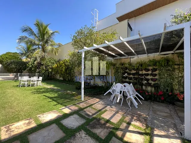 Casa com 1000m² 5 quartos e 6 banheiros, à venda, no bairro Barra da Tijuca em Rio de Janeiro