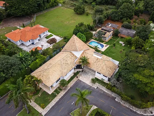 Casa 4 quartos e 6 banheiros, à venda, no bairro Park Way em Brasília