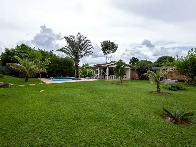 Casa 4 quartos e 6 banheiros, à venda, no bairro Park Way em Brasília