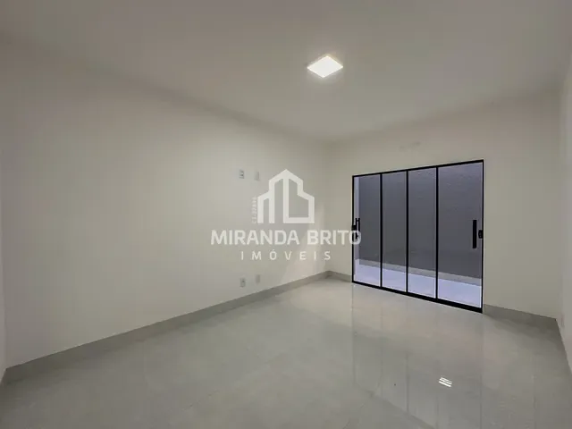 Casa 3 quartos e 3 banheiros, à venda, no bairro Setor Serra Dourada - 3ª Etapa em Aparecida de Goiânia