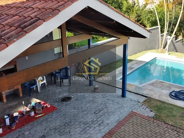 Casa com 1000m² 4 quartos e 3 banheiros, à venda, no bairro Vista Alegre em Vinhedo