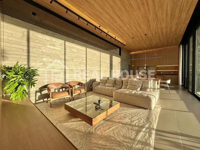 Casa com 1003m² 4 quartos e 1 banheiro, à venda, no bairro Village Ipanema II em Araçoiaba da Serra