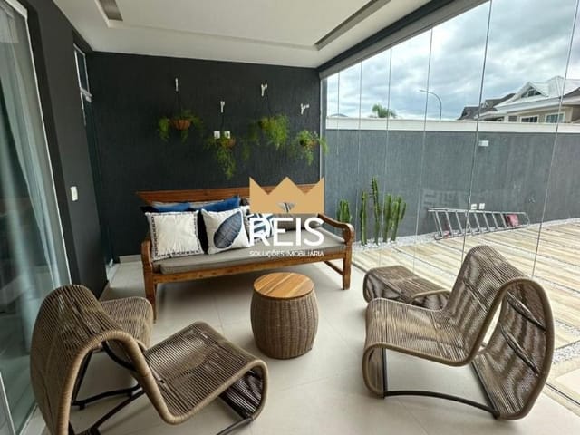 Casa com 490m² 5 quartos e 1 banheiro, à venda, no bairro Recreio dos Bandeirantes em Rio de Janeiro