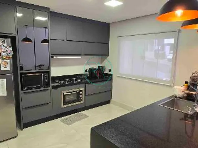Casa com 200m² 3 quartos e 4 banheiros, à venda, no bairro Olímpico em Londrina