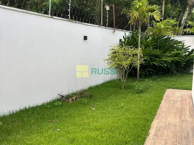 Casa com 588m² 4 quartos e 5 banheiros, à venda, no bairro Urbanova em São José dos Campos