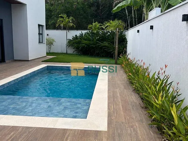 Casa com 588m² 4 quartos e 5 banheiros, à venda, no bairro Urbanova em São José dos Campos