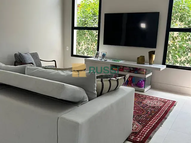 Casa com 588m² 4 quartos e 5 banheiros, à venda, no bairro Urbanova em São José dos Campos