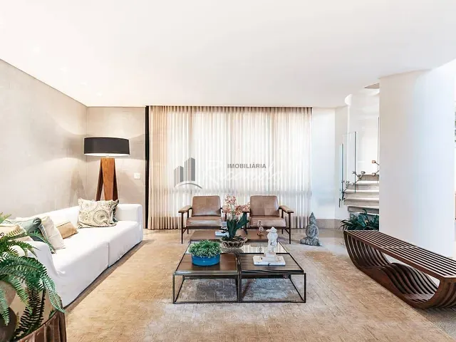 Casa com 741m² 4 quartos e 6 banheiros, à venda, no bairro Jardins Munique em Goiânia