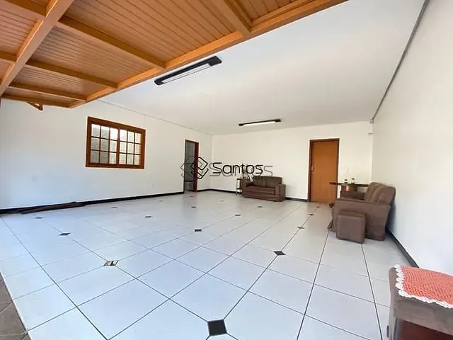 Casa com 268m² 4 quartos e 3 banheiros, à venda, no bairro Getúlio Vargas em Ijuí