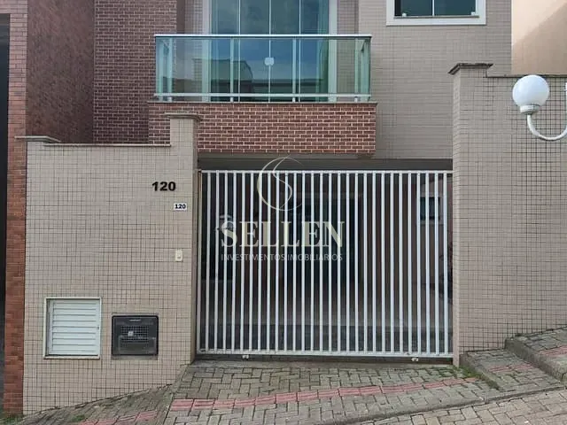 Casa 3 quartos e 4 banheiros, para alugar, no bairro Nova Esperança em Balneário Camboriú