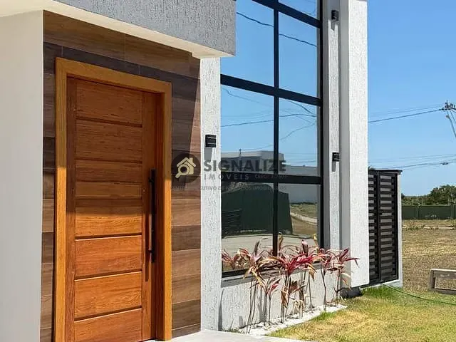 Casa 3 quartos e 5 banheiros, à venda, no bairro Ogiva em Cabo Frio