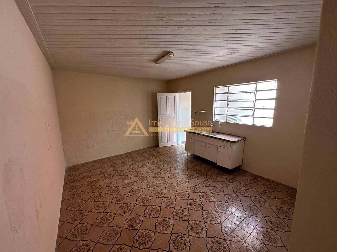 Casa para alugar com 1 quarto, 80m² - Foto 4