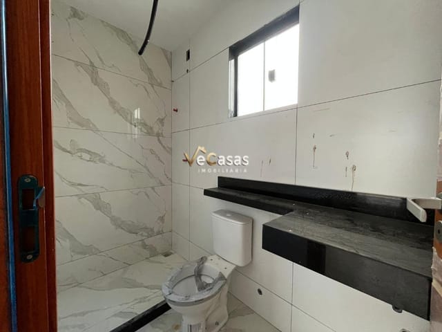 Casa com 200m² 2 quartos e 2 banheiros, à venda, no bairro Extensão do Bosque em Rio das Ostras