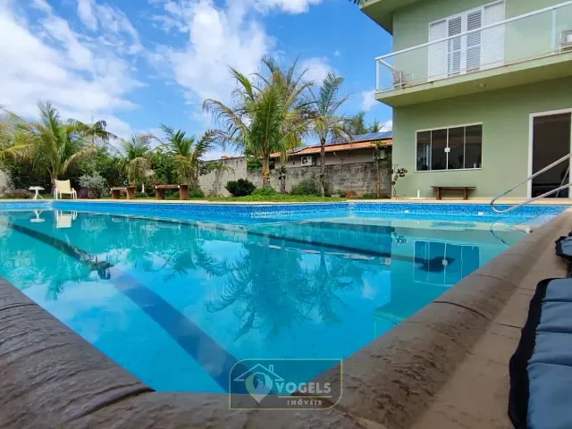 Casa 4 quartos e 5 banheiros, à venda, no bairro Núcleo Urbano Parque Ana Helena em Jaguariúna