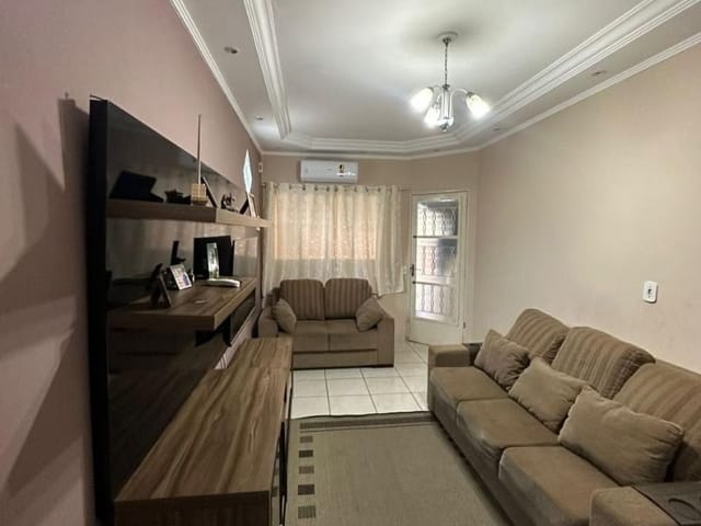 Casa com 350m² 2 quartos e 2 banheiros, à venda, no bairro Centro em Extrema