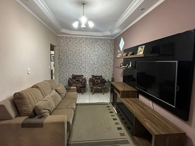 Casa com 350m² 2 quartos e 2 banheiros, à venda, no bairro Centro em Extrema