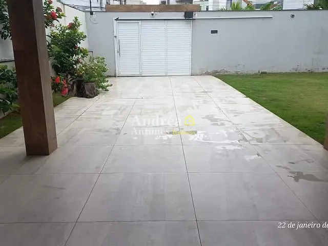 Casa com 360m² 4 quartos e 2 banheiros, para alugar, no bairro Passagem em Cabo Frio