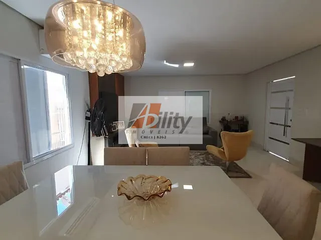 Casa 3 quartos e 2 banheiros, à venda, no bairro Poção em Cuiabá