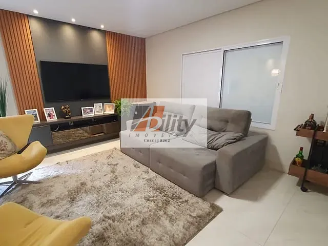 Casa 3 quartos e 2 banheiros, à venda, no bairro Poção em Cuiabá
