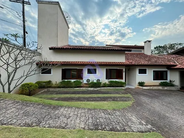 Casa com 1200m² 7 quartos e 7 banheiros, à venda, no bairro Tanque em Atibaia