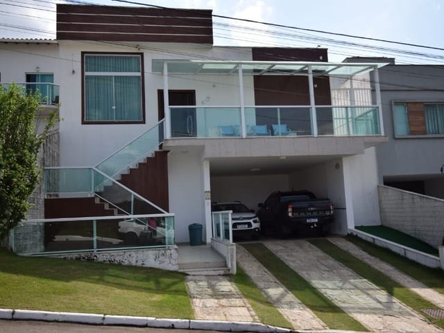 Casa com 540m² 3 quartos e 3 banheiros, à venda, no bairro Grama em Juiz de Fora
