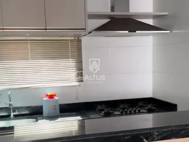 Casa 3 quartos e 1 banheiro, à venda, no bairro Buraquinho em Lauro de Freitas