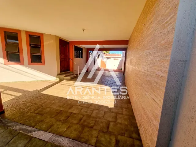 Casa 3 quartos e 2 banheiros, à venda, no bairro Centro em Barretos