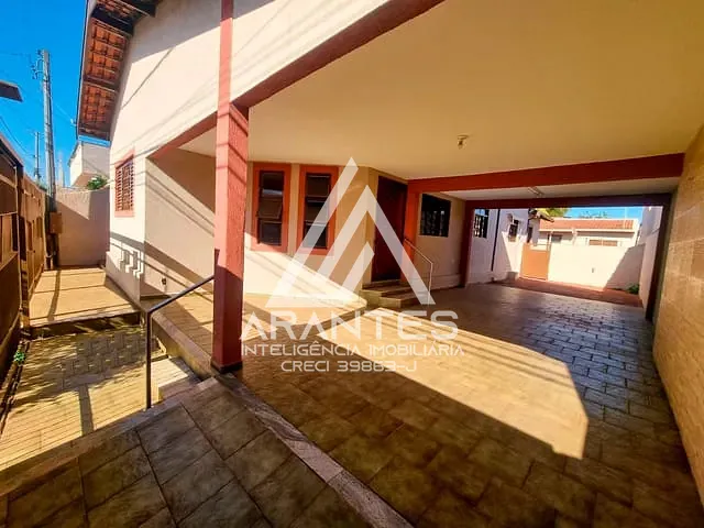 Casa 3 quartos e 2 banheiros, à venda, no bairro Centro em Barretos