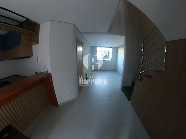Casa 3 quartos e 3 banheiros, à venda, no bairro Cardoso (Barreiro) em Belo Horizonte