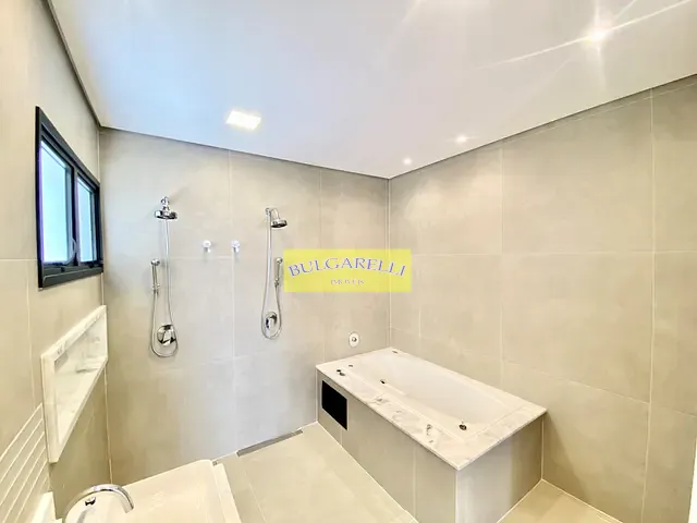Casa com 315m² 3 quartos e 4 banheiros, à venda, no bairro Jardim Samambaia em Jundiaí