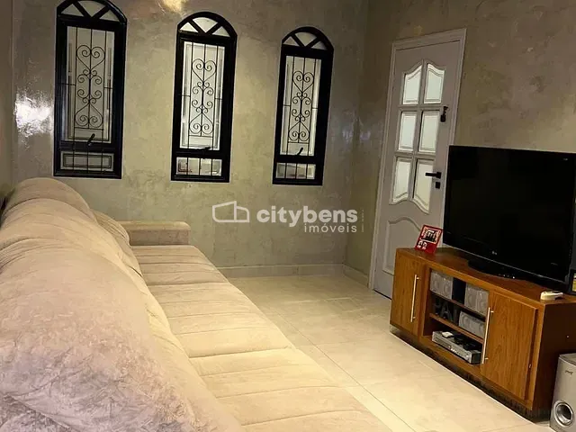 Casa 2 quartos e 2 banheiros, à venda, no bairro Planalto em Araçatuba