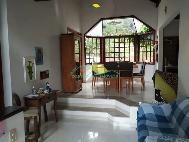 Casa com 493m² 4 quartos e 3 banheiros, à venda, no bairro Armação do Pântano do Sul em Florianópolis