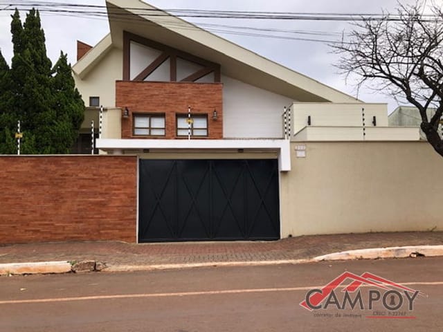Foto do Casa - LINDA RESIDÊNCIA CENTRAL PRÓXIMO A FEIRINHA   à venda 4 Quartos, 1 Suite, 4 Vagas, 600M²,  Apucarana - PR | CAMPOY CORRETOR DE IMÓVEIS