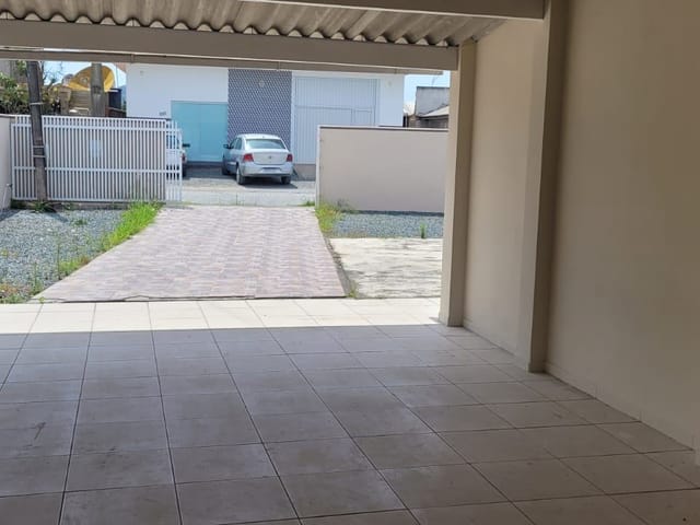 Casa com 298m² 3 quartos e 2 banheiros, à venda, no bairro N. SRA. DE FÁTIMA em Penha