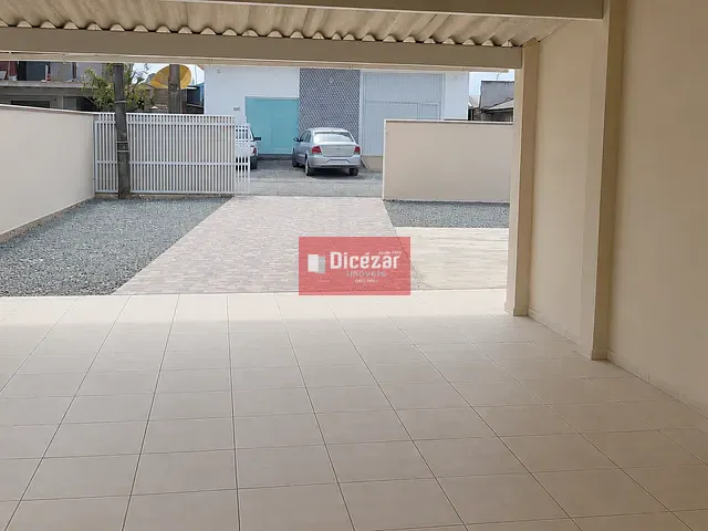 Casa com 298m² 3 quartos e 2 banheiros, à venda, no bairro N. SRA. DE FÁTIMA em Penha