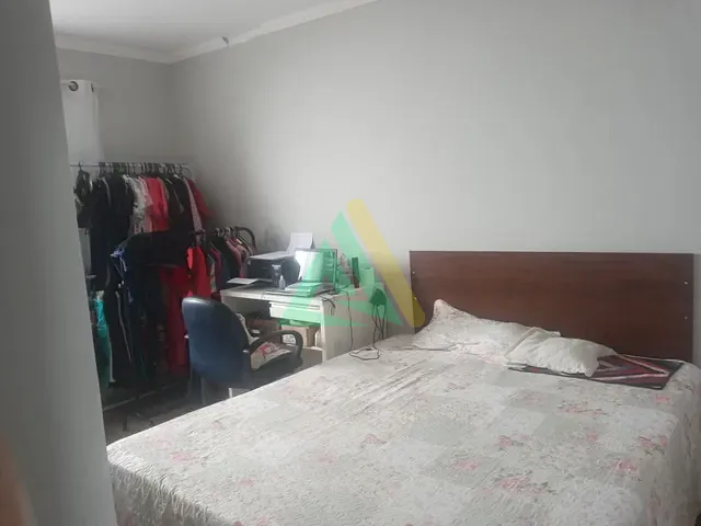 Casa com 200m² 3 quartos e 2 banheiros, à venda, no bairro Mirante em Mogi Mirim
