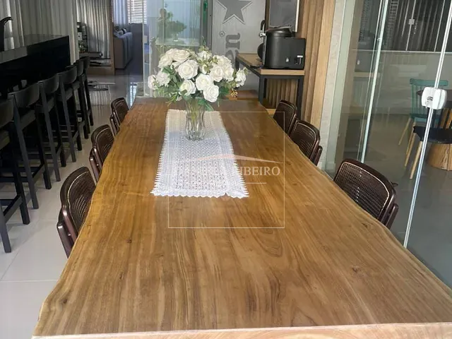 Casa com 624m² 4 quartos e 6 banheiros, à venda, no bairro Esperança em Londrina