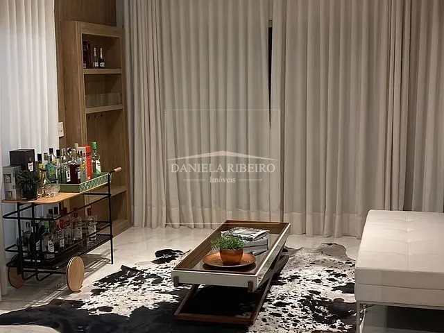 Casa com 624m² 4 quartos e 6 banheiros, à venda, no bairro Esperança em Londrina