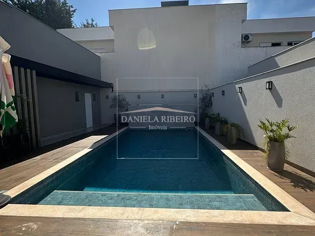 Casa com 624m² 4 quartos e 6 banheiros, à venda, no bairro Esperança em Londrina