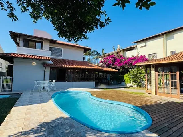 Casa com 450m² 4 quartos e 4 banheiros, à venda, no bairro Jurerê Internacional em Florianópolis