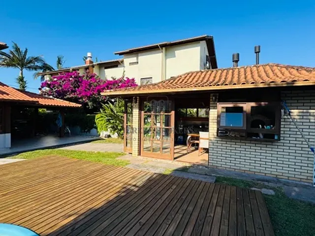 Casa com 450m² 4 quartos e 4 banheiros, à venda, no bairro Jurerê Internacional em Florianópolis