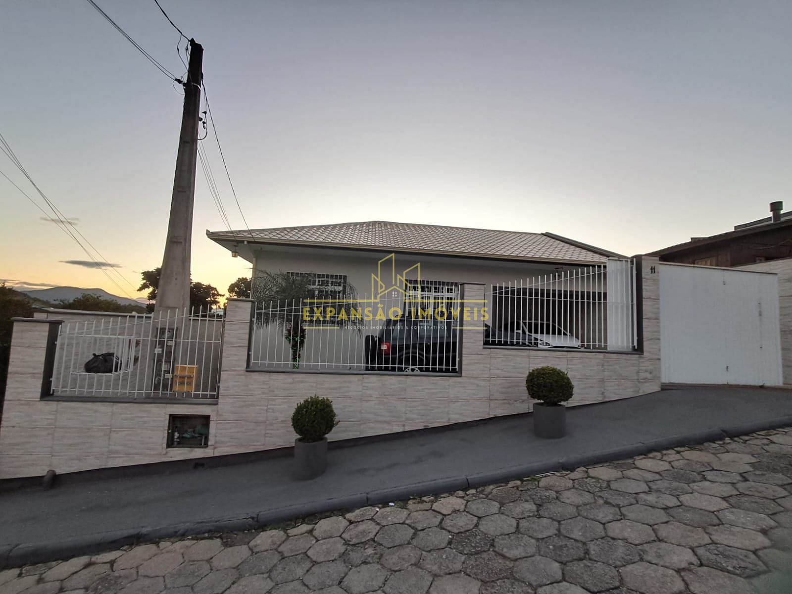 Casa, 5 quartos, 148 m² - Foto 3