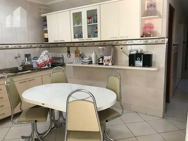 Casa com 200m² 4 quartos e 2 banheiros, à venda, no bairro Califórnia em Nova Iguaçu