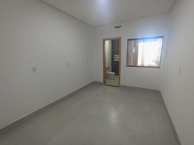 Casa com 360m² 3 quartos e 3 banheiros, à venda, no bairro Setor Cristina II Expansão em Trindade