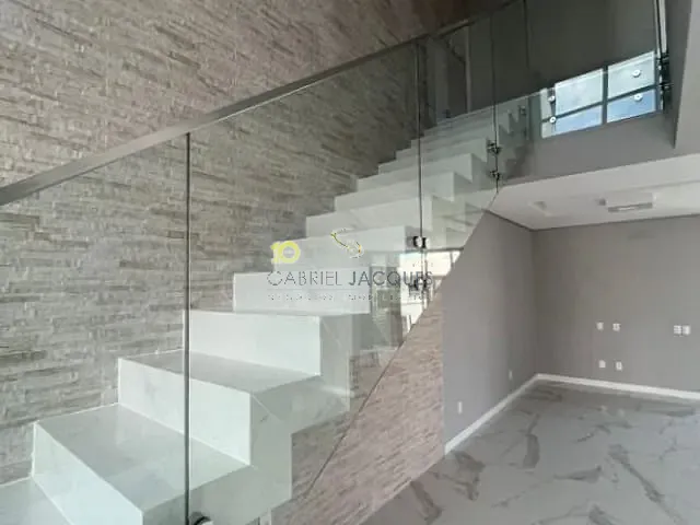 Casa com 161m² 3 quartos e 3 banheiros, à venda, no bairro Beira Rio em Biguaçu