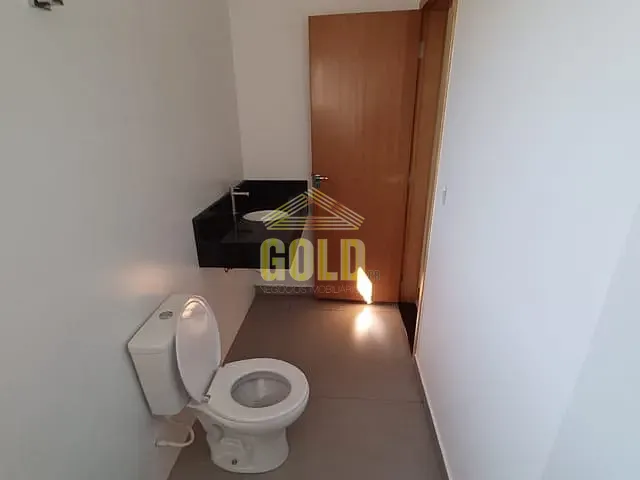 Casa com 125m² 3 quartos e 2 banheiros, à venda, no bairro Olímpico em Londrina