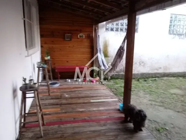 Casa 2 quartos e 1 banheiro, à venda, no bairro Três Vendas em Pelotas