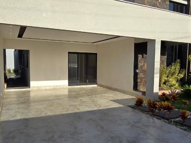Casa com 300m² 3 quartos e 2 banheiros, à venda, no bairro Setor Grajaú em Goiânia