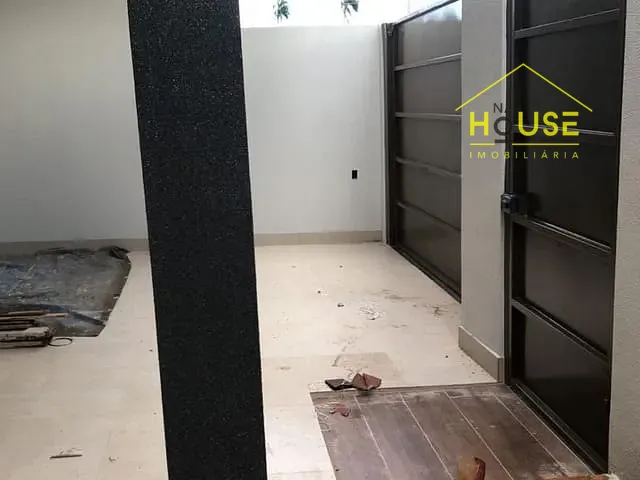 Casa com 180m², à venda, no bairro Jardim Residencial Moreira em Votuporanga