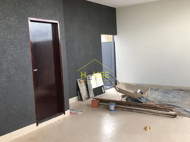 Casa com 180m², à venda, no bairro Jardim Residencial Moreira em Votuporanga